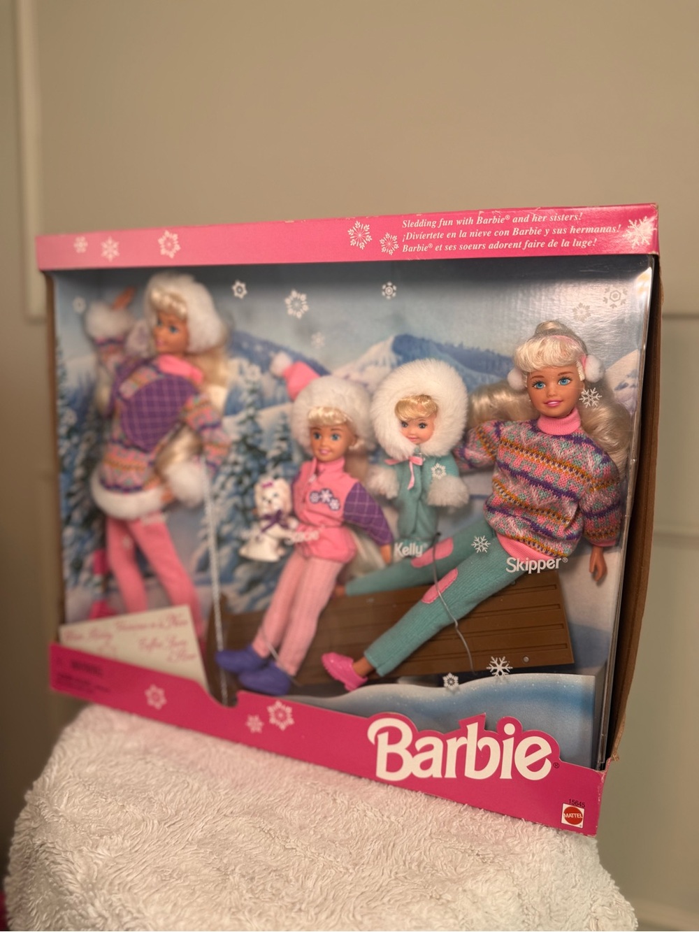 Vintage Barbie Winter Holiday Coffret Shorts d’Hiver Gift Set NIB - Picture 2 of 10